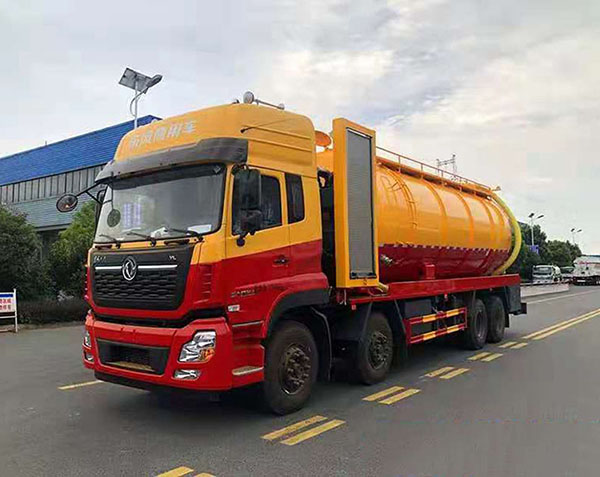 国六东风天龙前四后八清洗吸污车